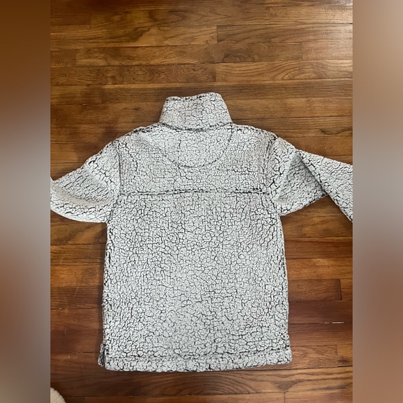 Fluffy quarter zip pull over - Picture 2 of 3